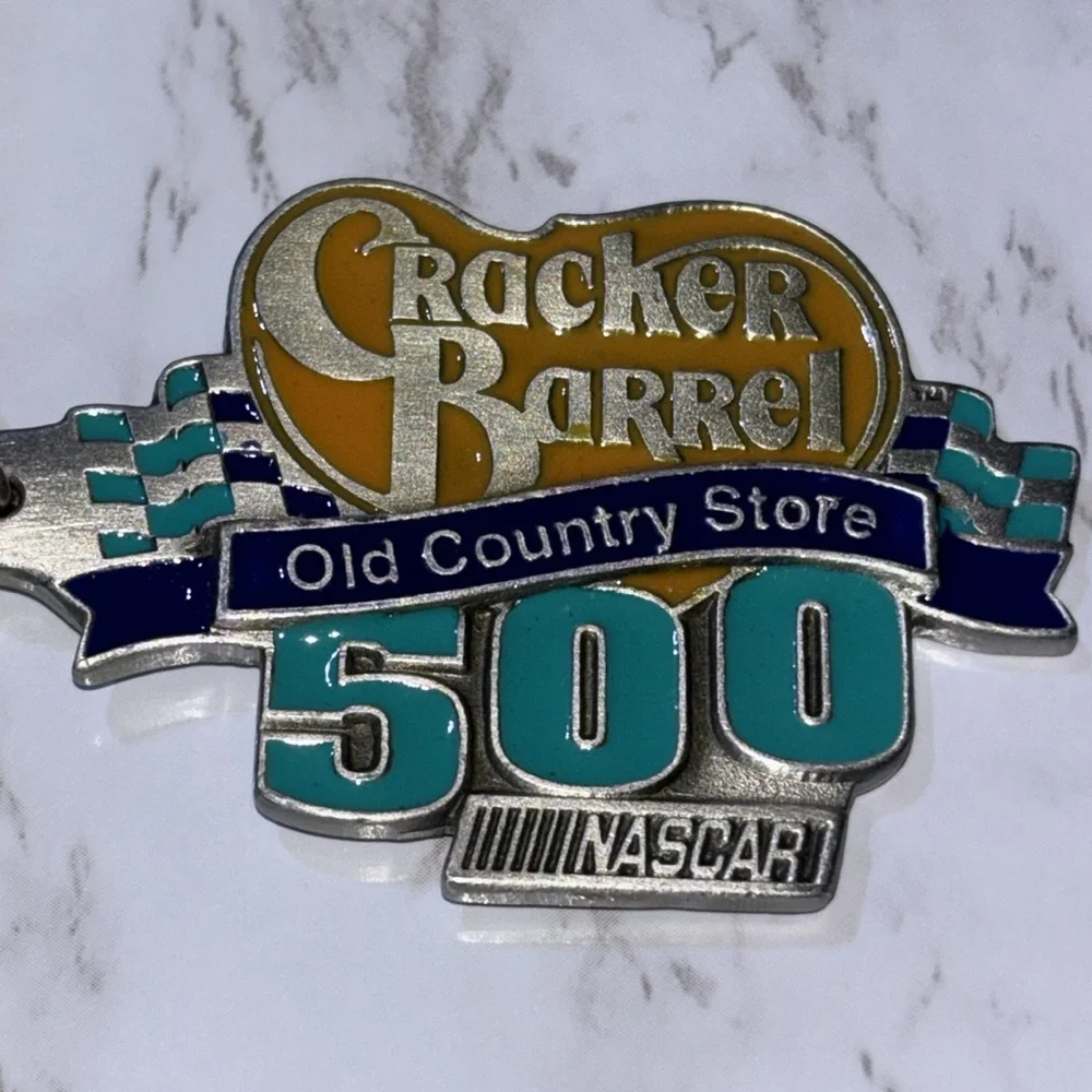 Nascar Y2K Racing Keychain Stock Car 2001 Cracker Barrel Old Country Store